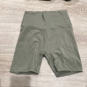 Adanola 3 piece set- top, shorts, and leggings